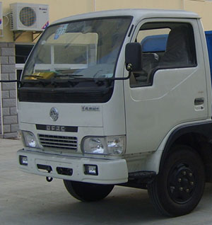 楚胜牌CSC5052GXW3型吸污车