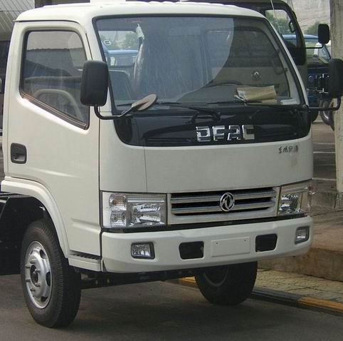 东风福瑞卡5方加油车