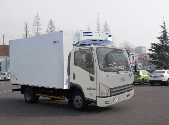 解放牌CA5083XLCP40K2L2EA84型冷藏车