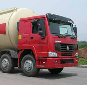 楚胜牌CSC5317GFLZ型粉粒物料运输车