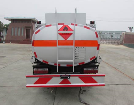 5吨(6方)东风多利卡加油车