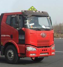 23吨(28方)解放前四后八运油车