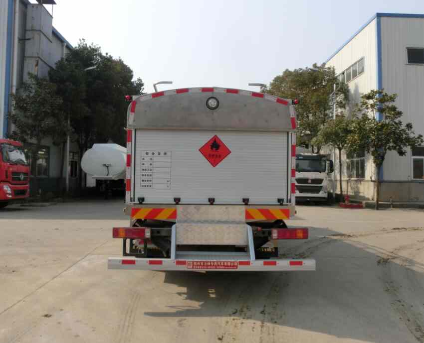 醒狮牌SLS5180GJYZ5型飞机加油车