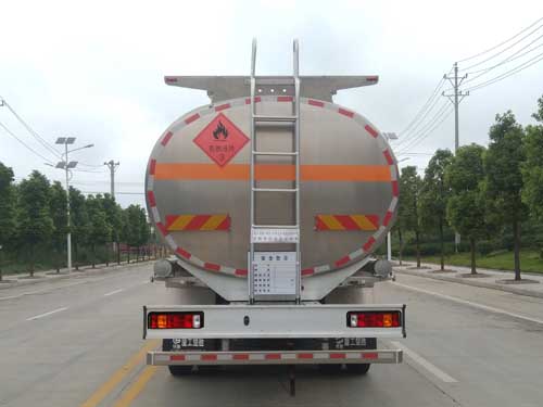 28吨重汽铝合金油罐车