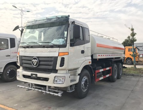 福田欧曼20吨洒水车