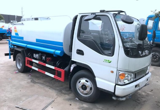 江淮康铃5吨洒水车