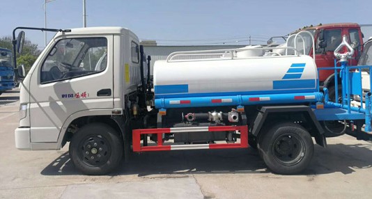 时风2吨蓝牌洒水车