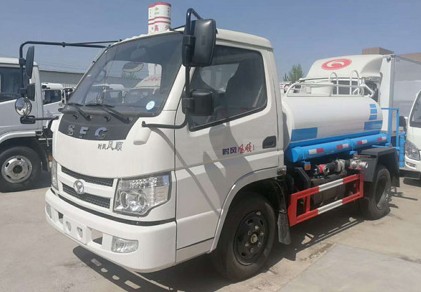 时风2吨蓝牌洒水车