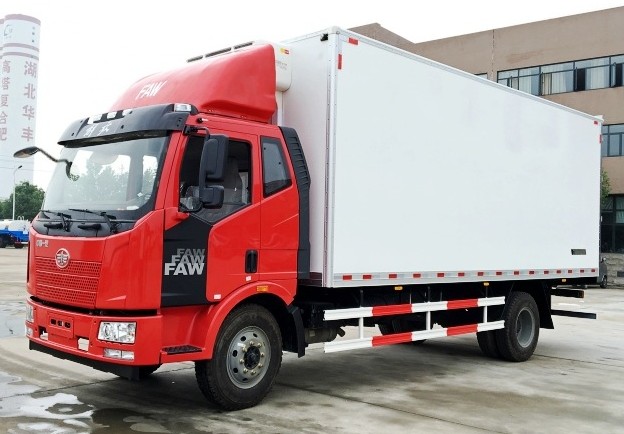 解放J6单桥冷藏车