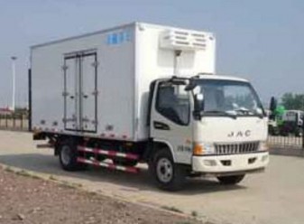 国五江淮骏铃单排5.2米冷藏车