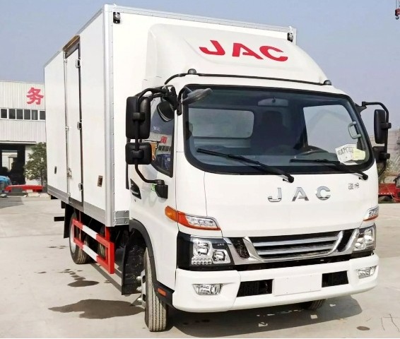国五江淮骏铃单排5.2米冷藏车