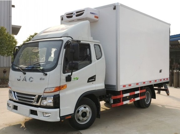 江淮骏铃V5国五一排半4.2米冷藏车