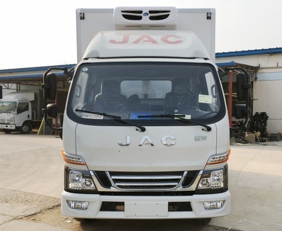 江淮骏铃V5国五一排半4.2米冷藏车