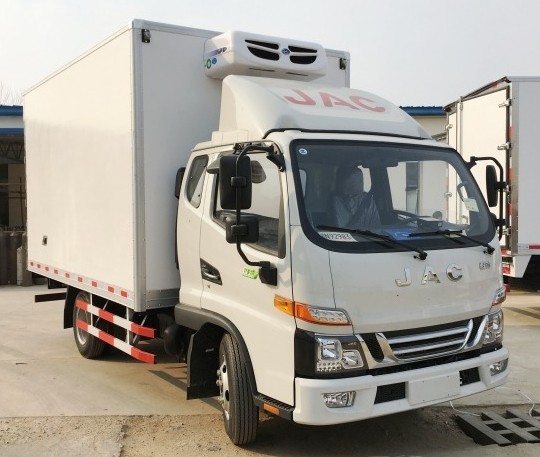 江淮骏铃V5国五一排半4.2米冷藏车