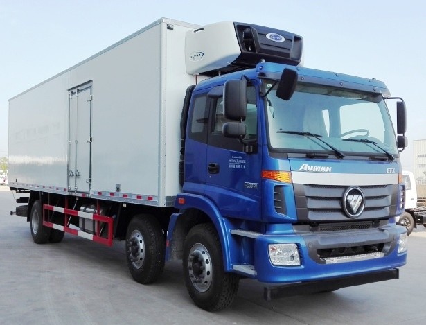 福田欧曼ETX小三轴9.6米冷藏车
