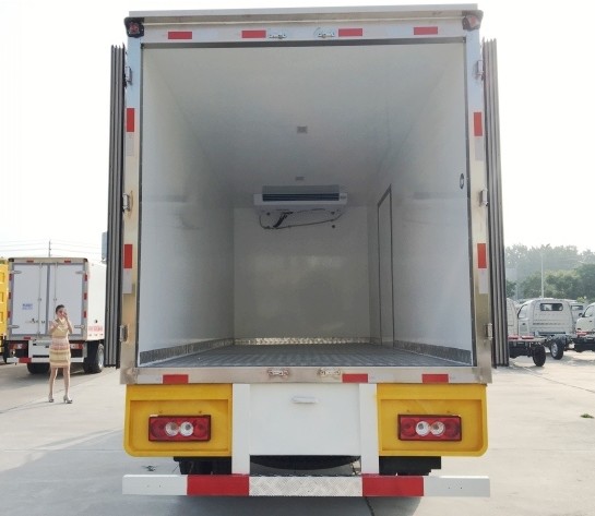 国五福田欧马可5.1米|5.6米|6.1米冷藏车