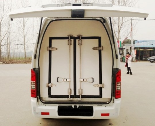 福田G7面包冷藏车