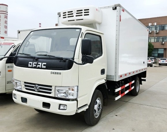 国五东风多利卡4.1米冷藏车