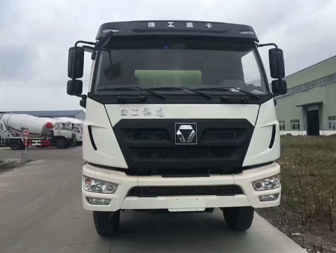 徐工祺龙后双桥搅拌车