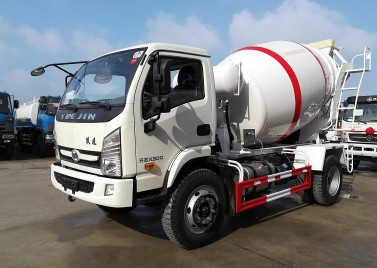 上汽跃进搅拌车