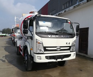 上汽跃进搅拌车