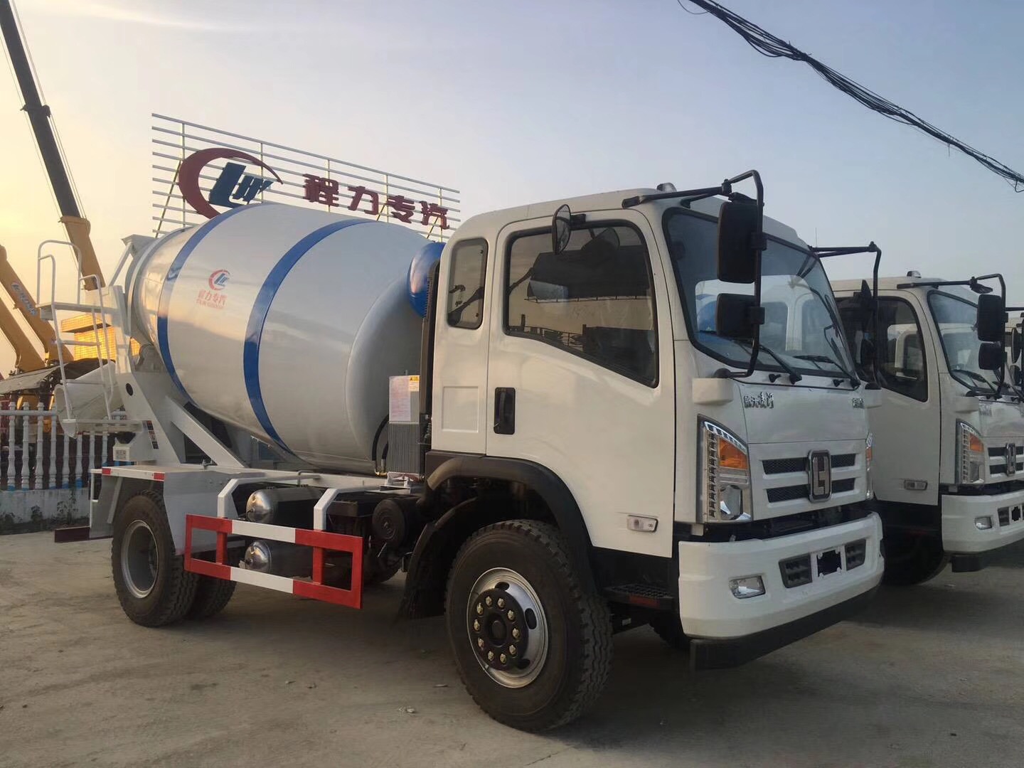 航天凌河搅拌车