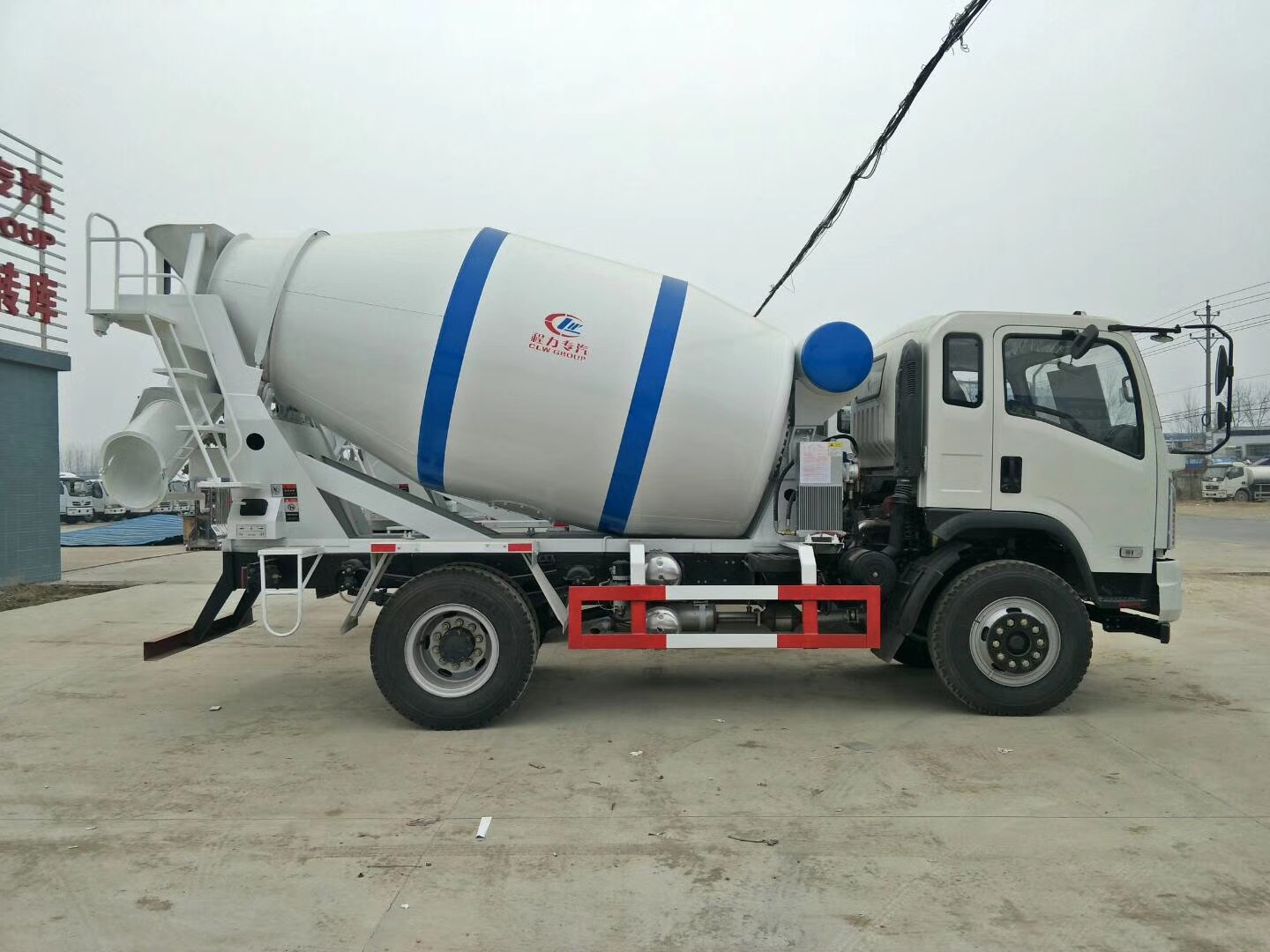 航天凌河搅拌车