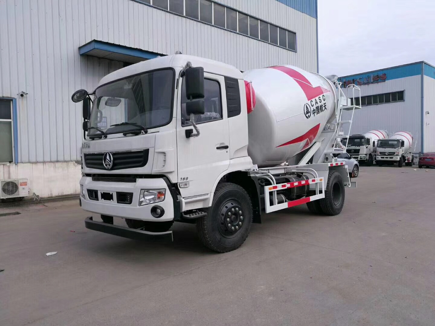 航天万山搅拌车