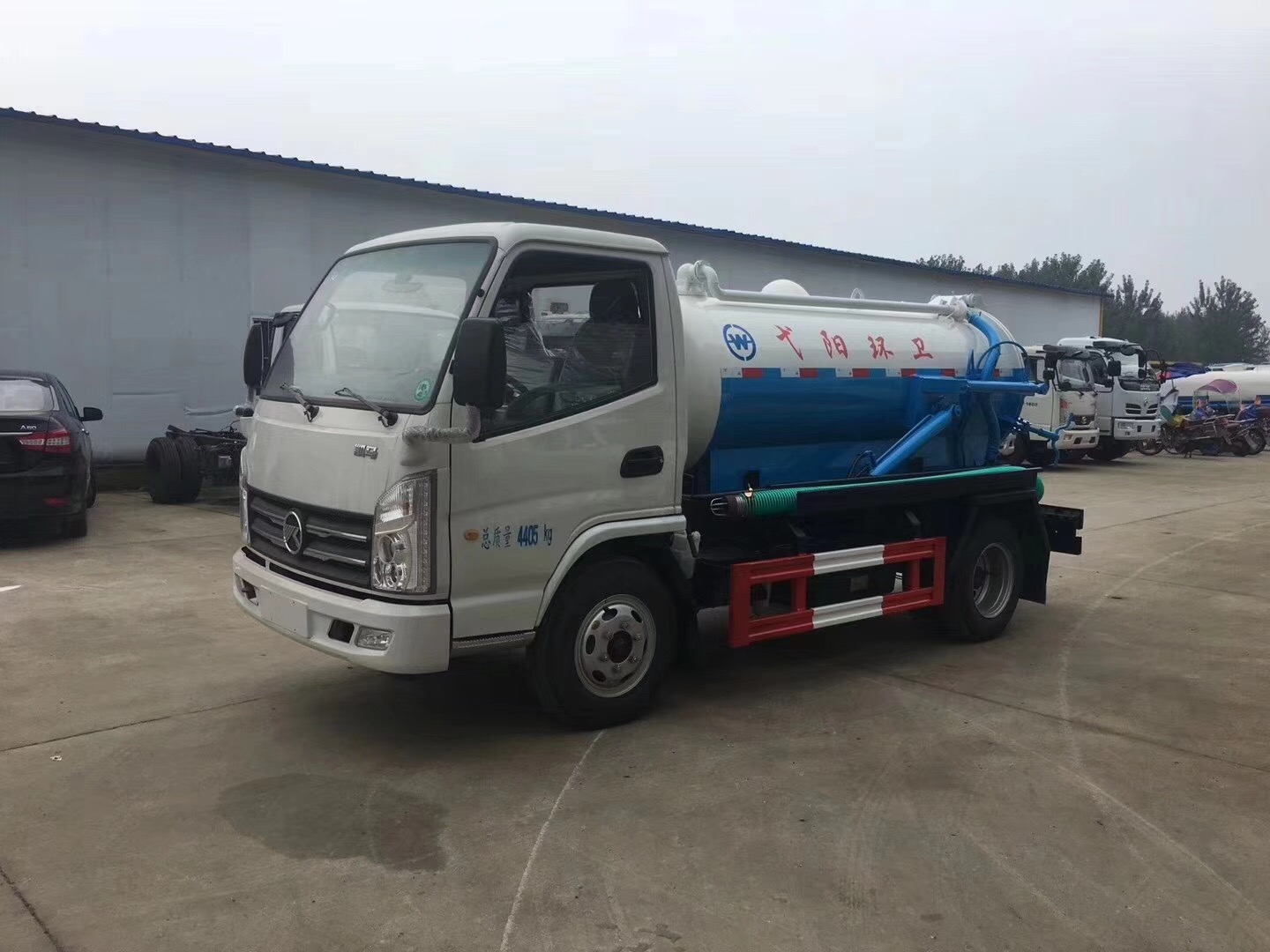 凯马蓝牌2方吸污车