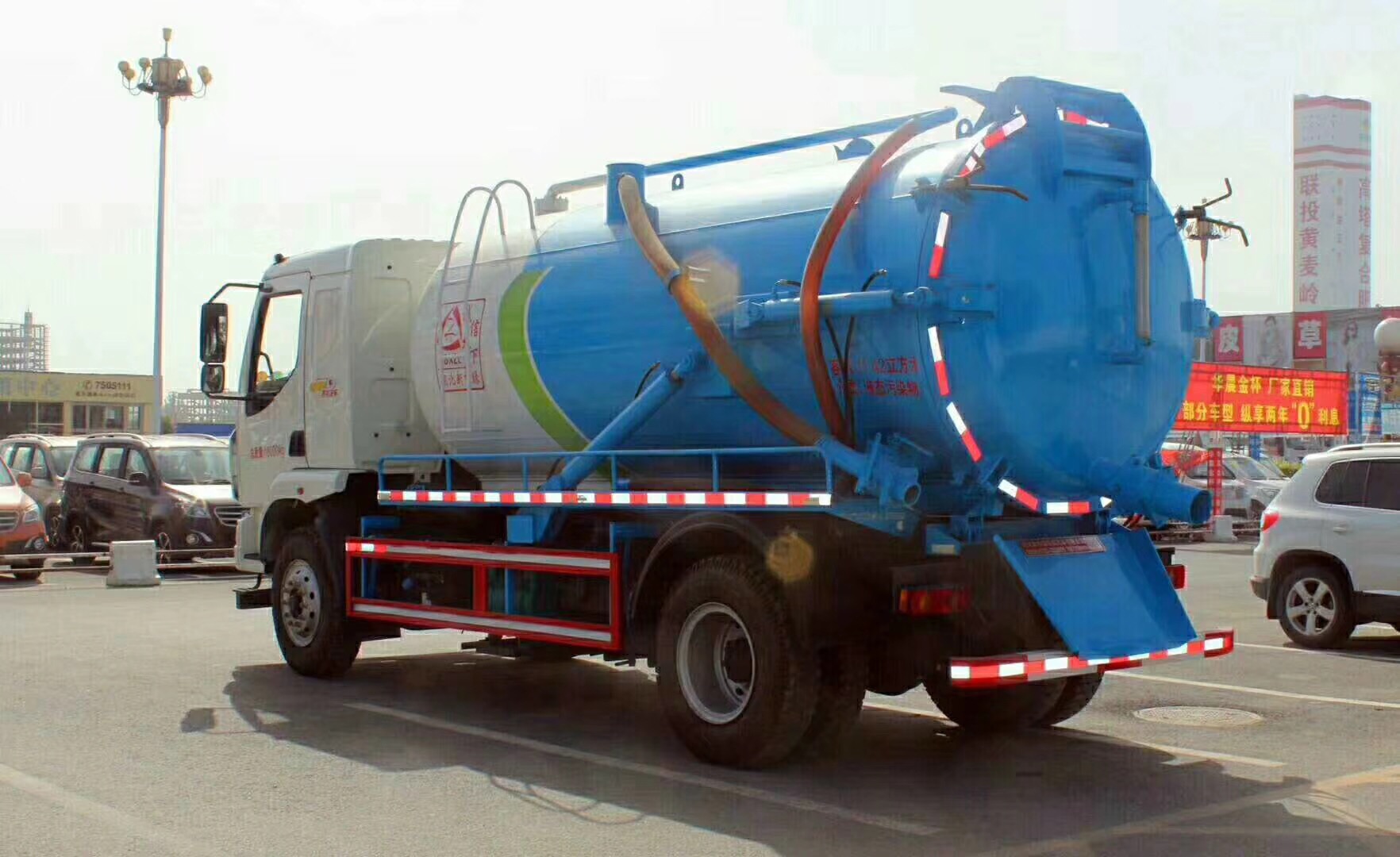 东风柳汽14方吸污车