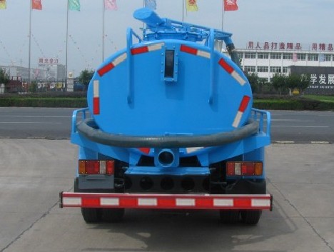江铃5方吸粪车