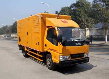 江铃100-200KW应急电源车