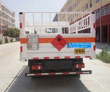 重汽豪沃4.1米气瓶运输车