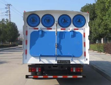 江铃顺达吸尘车