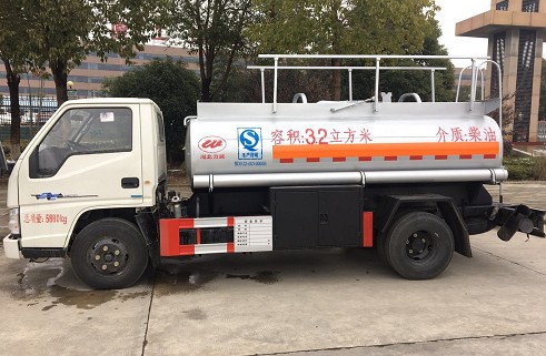 国五江铃顺达3吨油罐车