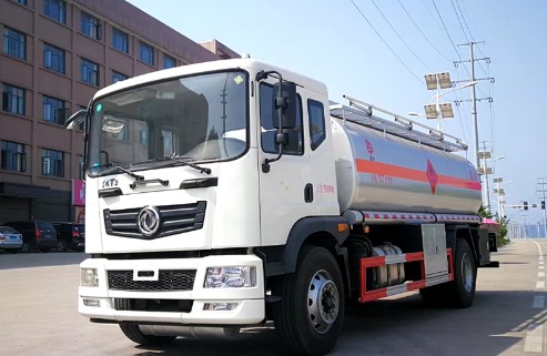 东风T3运油车