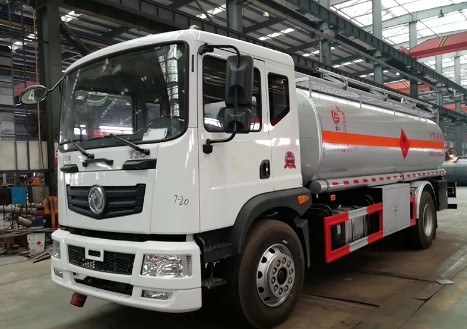 东风T3运油车