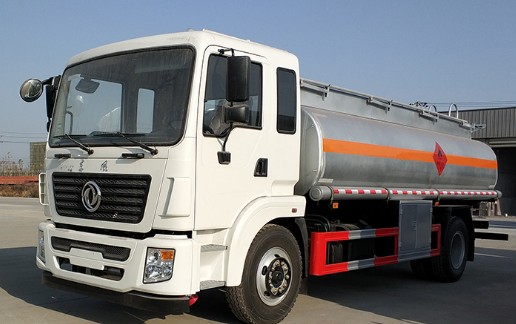 东风锦程4X2运油车，购东风锦程，伴您锦绣前程！