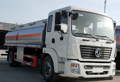 东风锦程4X2运油车，购东风锦程，伴您锦绣前程！