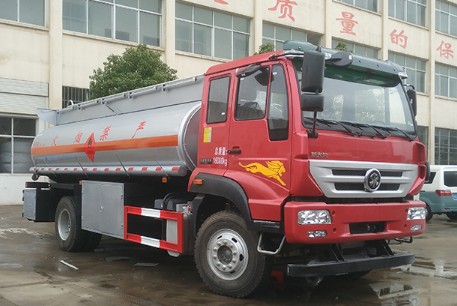重汽斯太尔加油车