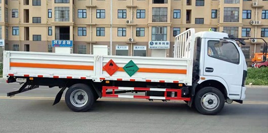 东风凯普特K7气瓶运输车