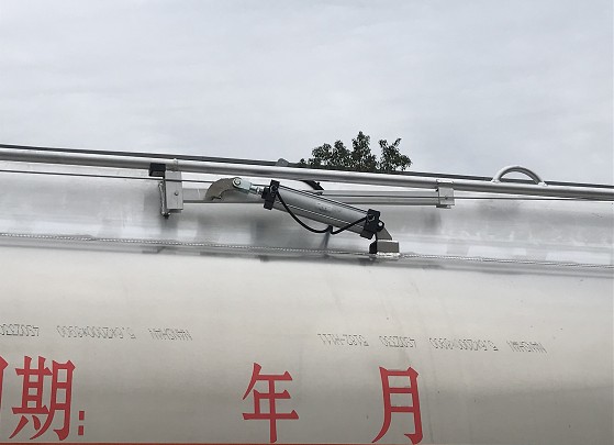 铝合金油罐车气动升降护栏