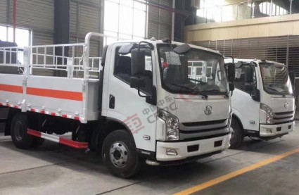 国六跃进C500蓝牌4.2米气瓶运输车_湖北楚胜汽车