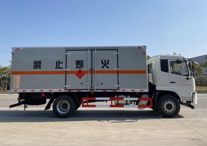 国六东风天锦厢长6.2米/6.6米/6.8米易燃液体厢式运输车_湖北楚胜汽车