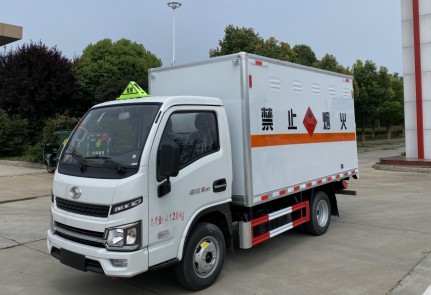 国六跃进S80柴油版厢长3.1米/3.4米3类易燃液体厢式运输车_湖北楚胜汽车