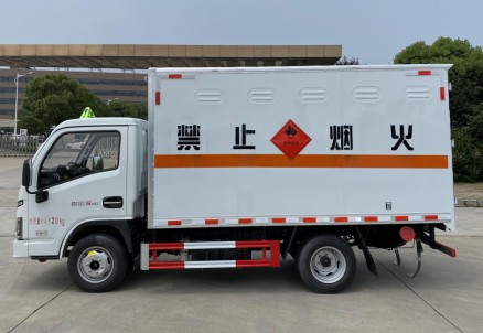 国六跃进S80柴油版厢长3.1米/3.4米3类易燃液体厢式运输车_湖北楚胜汽车