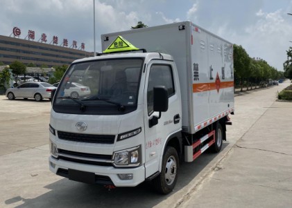 国六跃进蓝牌柴油版3.1米/3.4米二类易燃气体厢式运输车_湖北楚胜汽车