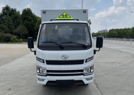 国六跃进蓝牌柴油版3.1米/3.4米二类易燃气体厢式运输车_湖北楚胜汽车