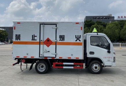 国六跃进蓝牌柴油版3.1米/3.4米二类易燃气体厢式运输车_湖北楚胜汽车