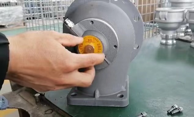 油罐车海底阀更换气缸操作顺序